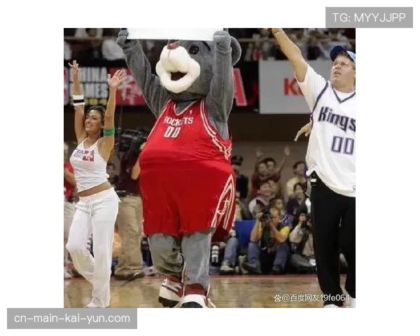 北京对阵深圳让史密斯砍45分 外线防守未能限制对手核心爆发